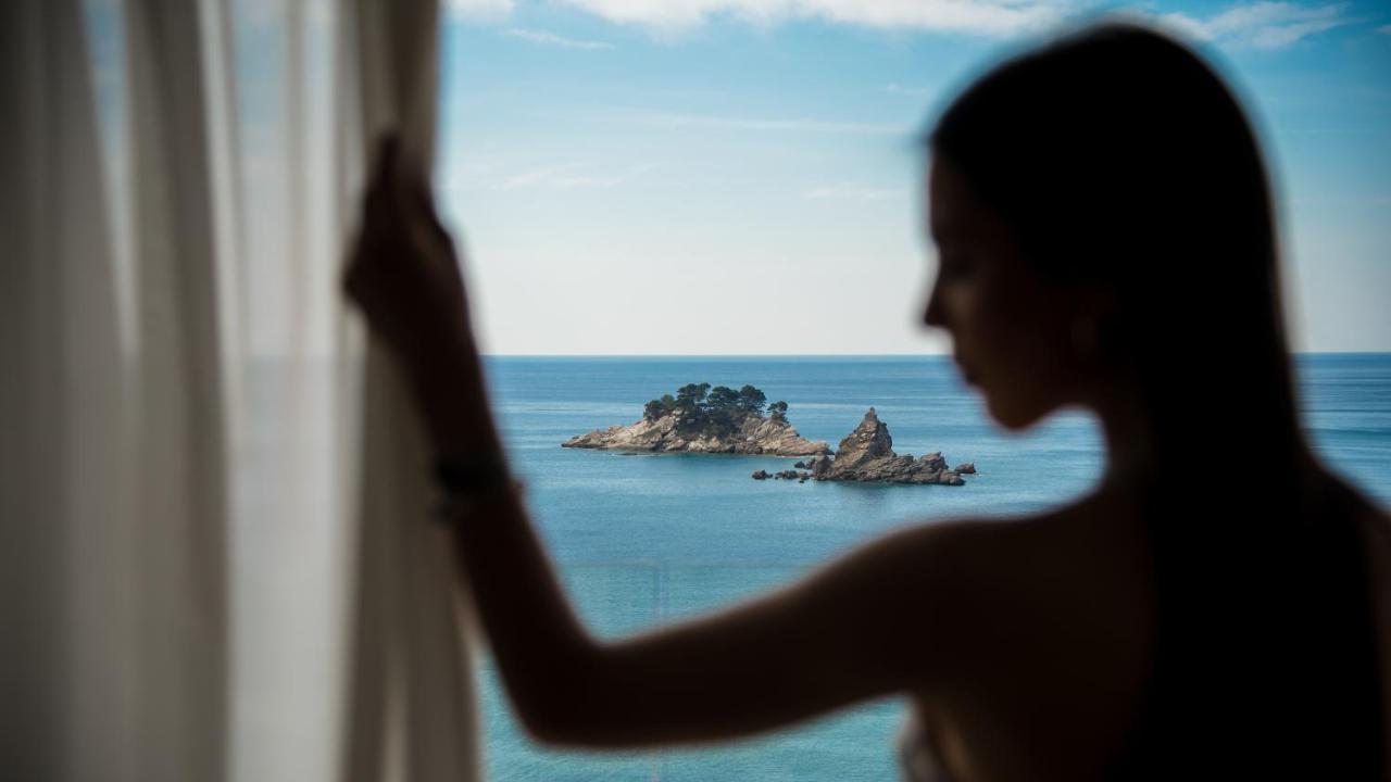 Hotel Ami Budva Petrovac Ngoại thất bức ảnh