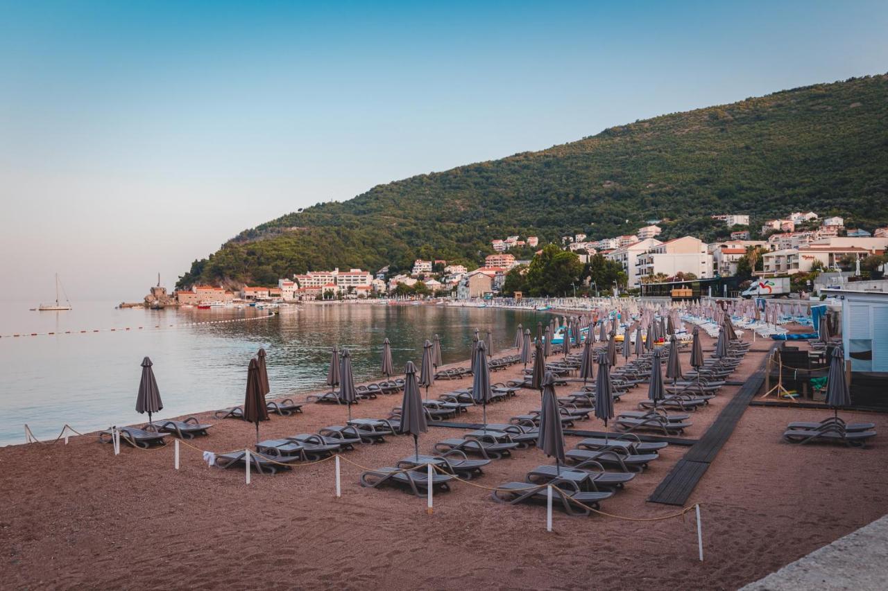 Hotel Ami Budva Petrovac Ngoại thất bức ảnh